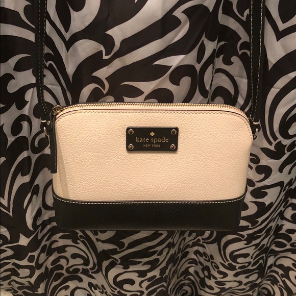 kate spade Handbags - Kate spade purse